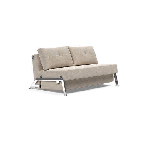 cubed från Innovation Living med kromade aluminium ben