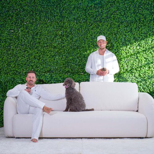 Luna bäddsoffa i vitt tyg från 1969.