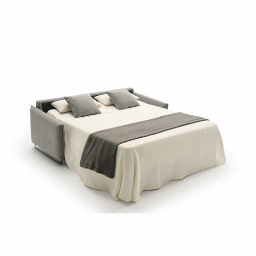 Chilli bäddsoffa i utbäddat läge.